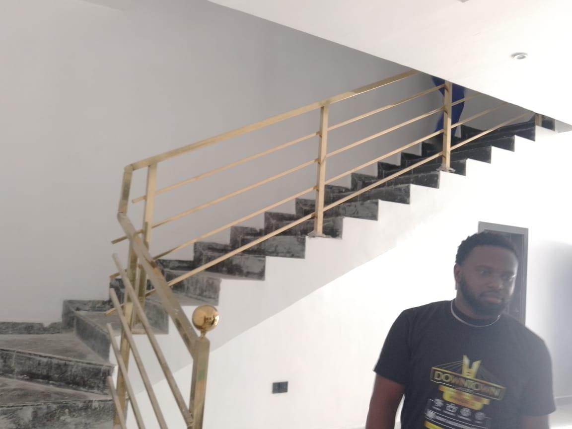 3 Bedroom Presidential Suite with C of O and Governor's Consent