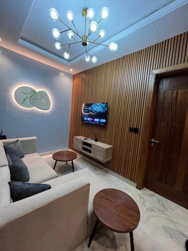 Brand New Luxury 2 Bedroom Penthouse Maisonette (Shortlet)